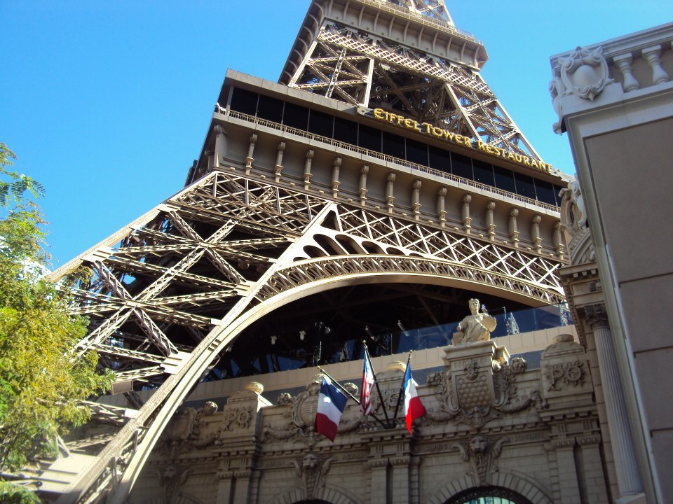 254358_10151506139563266_937878853_n